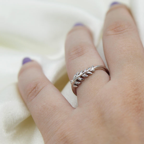 Feather Wavy Leaf Pave Ring in 925 Sterling Silver