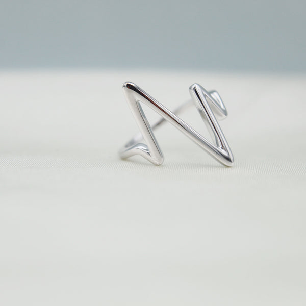 Geometric Midi Knuckle Chevron Lightening Bolt Heartbeat V Ring in 925 Sterling Silver